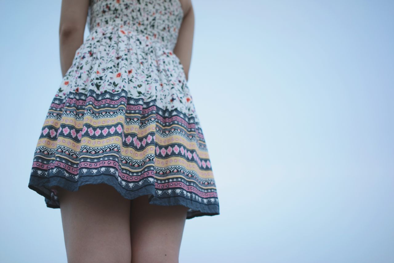 听，海哭的声音 沙滩 人像 海滩 摄影 听海 海滩