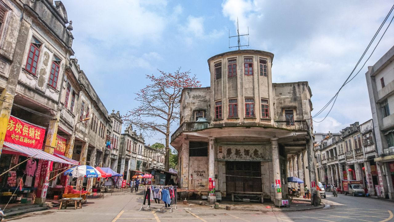 风和日丽的赤坎古镇 赤坎镇 古镇 碉楼 风景 城市 摄影 开平 楼顶 赤坎 骑楼 街拍