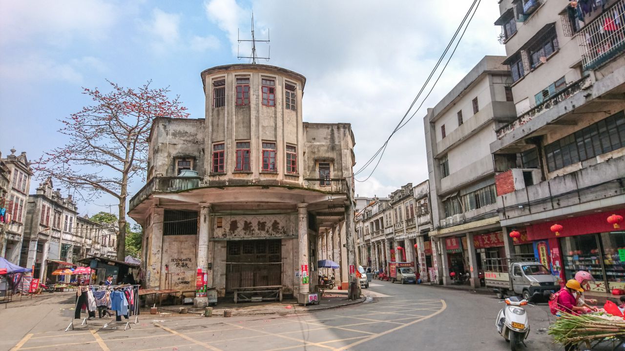 风和日丽的赤坎古镇 赤坎镇 古镇 碉楼 风景 城市 摄影 开平 楼顶 赤坎 骑楼 街拍