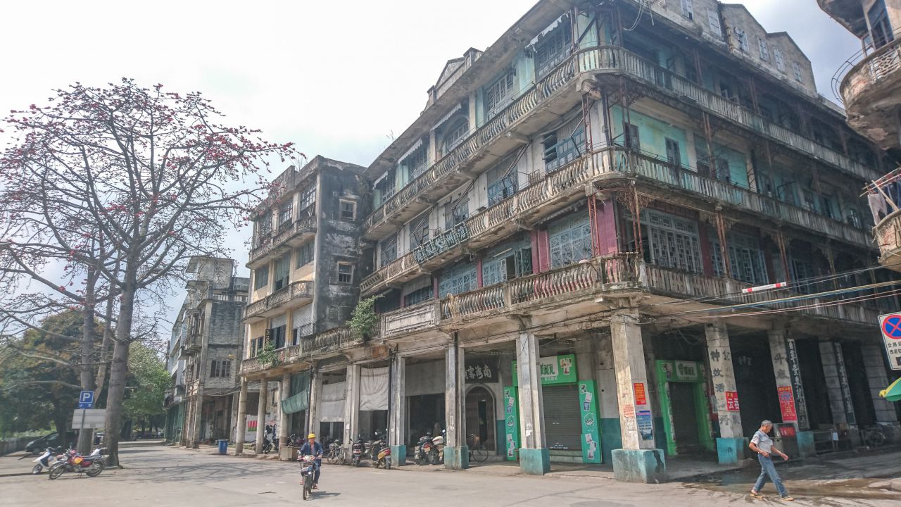 风和日丽的赤坎古镇 赤坎镇 古镇 碉楼 风景 城市 摄影 开平 楼顶 赤坎 骑楼 街拍