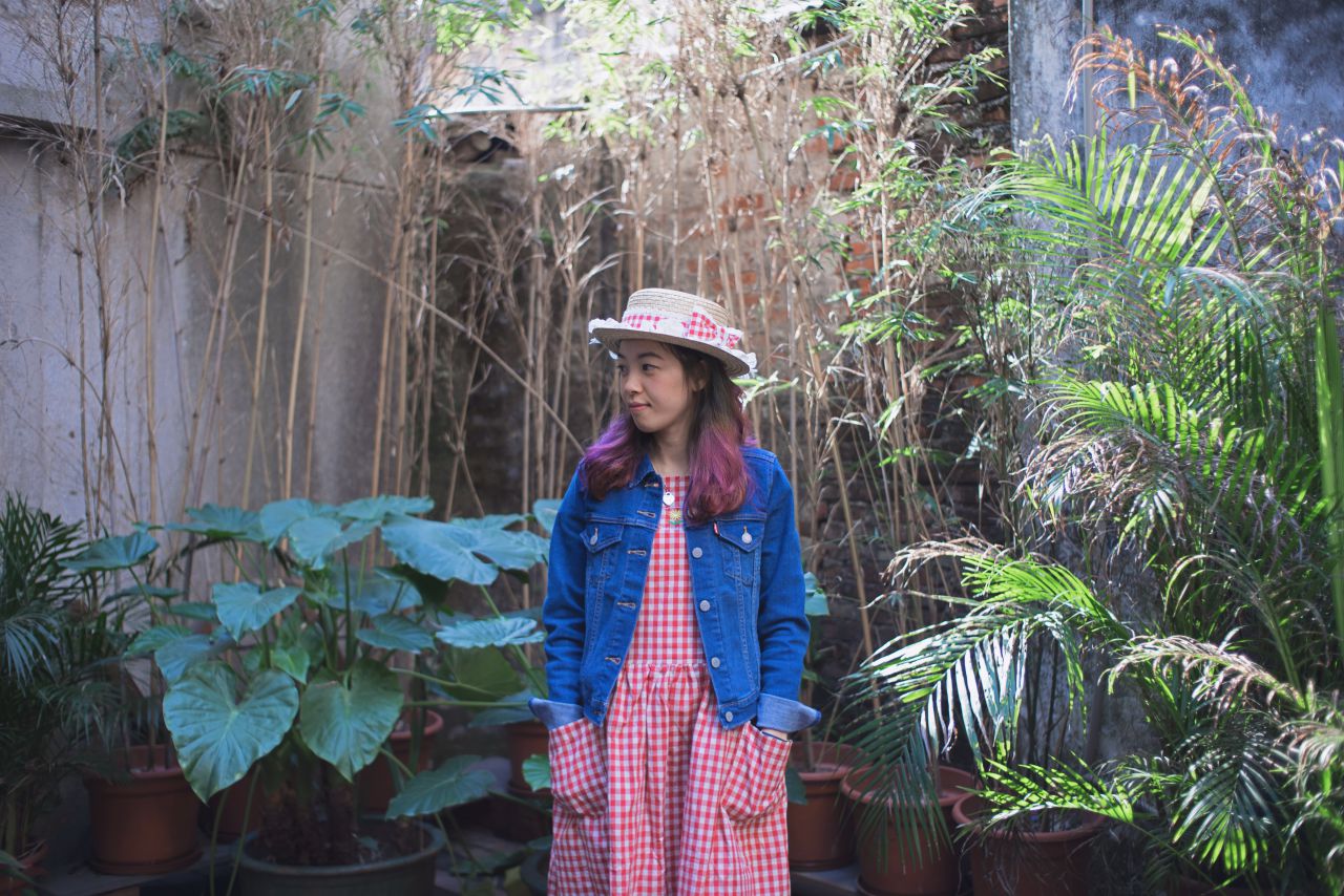 赤坎古镇下的薯片仪 日系 人像 赤坎 古镇 外拍 薯仔仪 摄影 少女 欧陆人像 赤坎人像