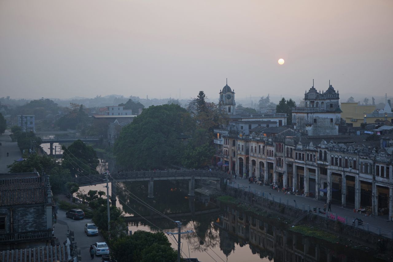 晚饭后的赤坎 - 赤坎镇 - 无 - 赤坎 日落古镇 赤坎古镇 骑楼 碉楼 欧陆风情街 河南