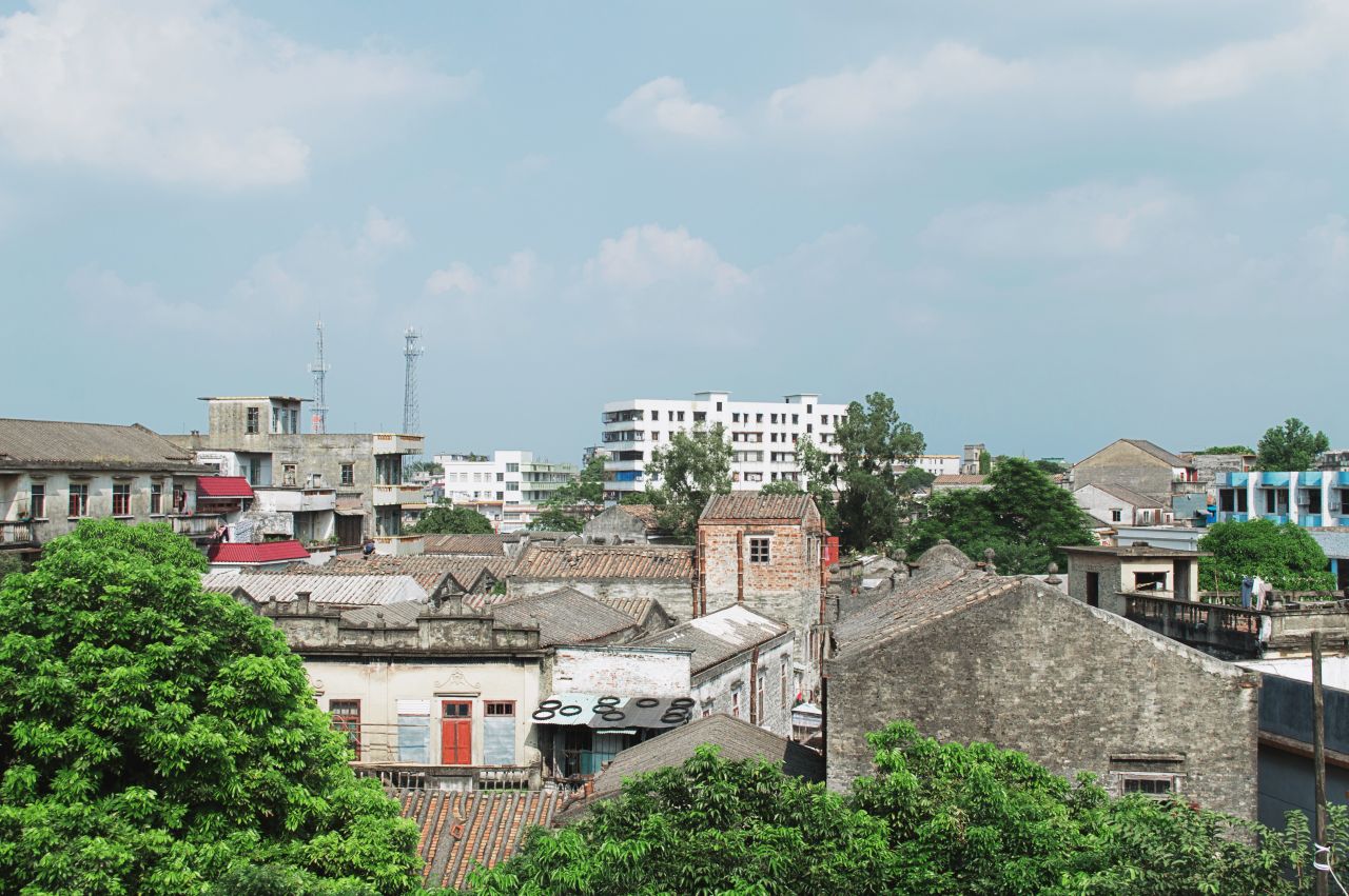 比以往更为晴朗的赤坎古镇 赤坎 尼康 D3200 楼顶 风光 风景 骑楼 开平 赤坎古镇 街景 街道