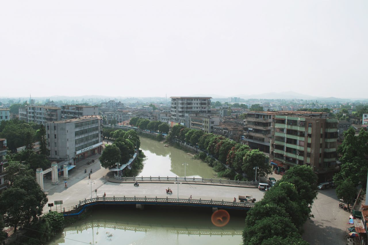 比以往更为晴朗的赤坎古镇 赤坎 尼康 D3200 楼顶 风光 风景 骑楼 开平 赤坎古镇 街景 街道