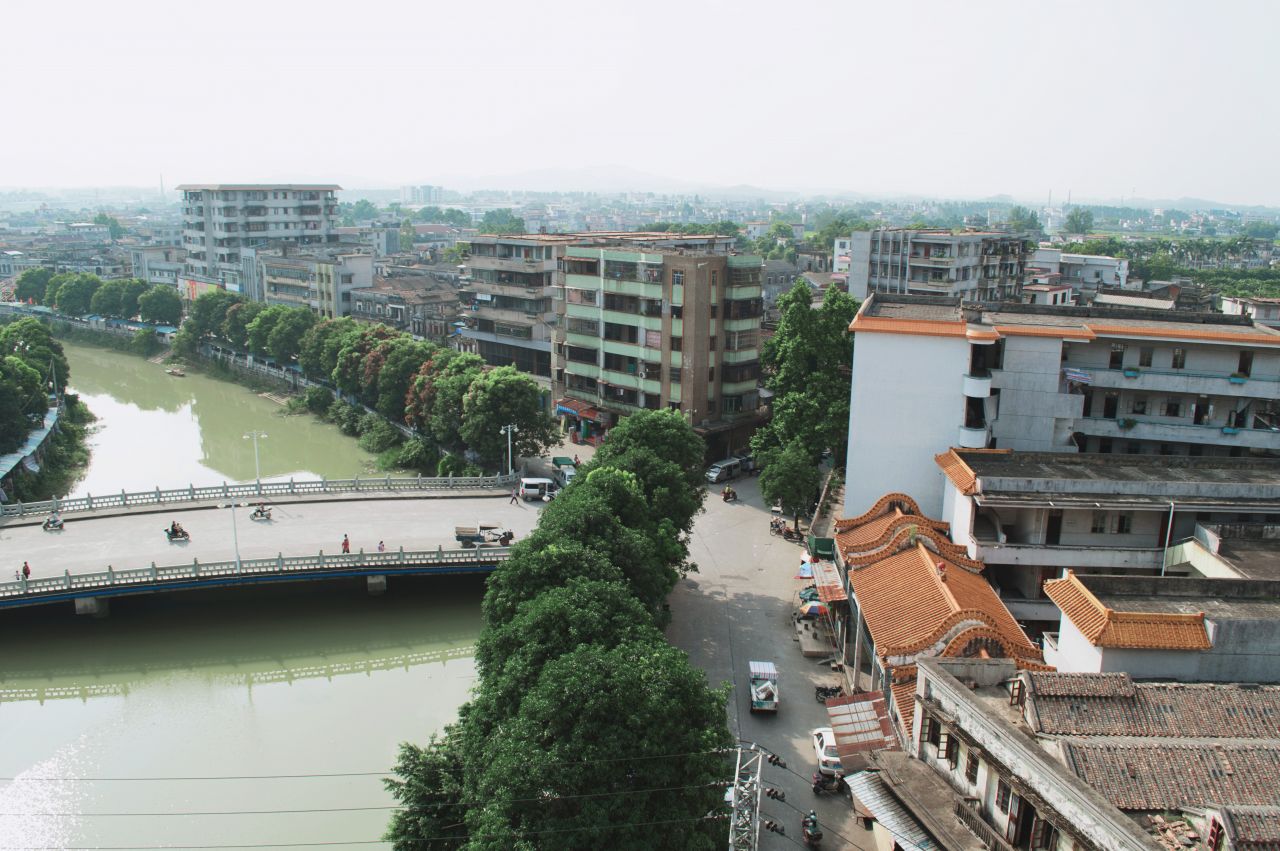 比以往更为晴朗的赤坎古镇 赤坎 尼康 D3200 楼顶 风光 风景 骑楼 开平 赤坎古镇 街景 街道
