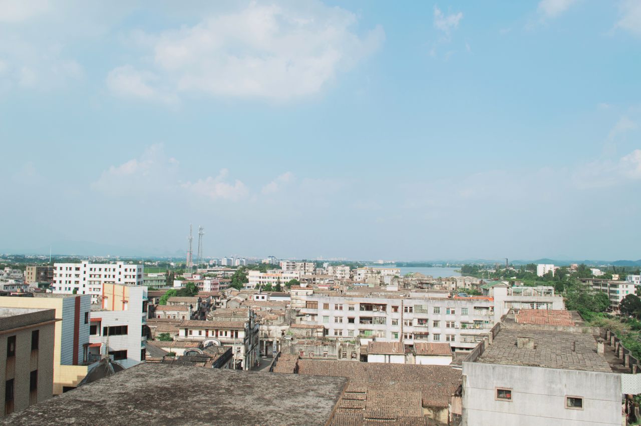 比以往更为晴朗的赤坎古镇 赤坎 尼康 D3200 楼顶 风光 风景 骑楼 开平 赤坎古镇 街景 街道