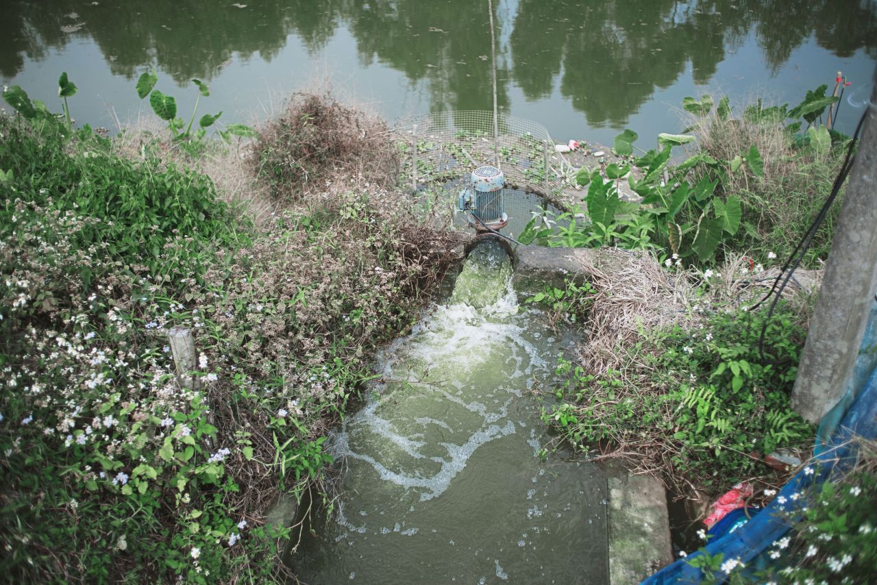 在遥远的乡村上 抽水机 船 乡村 农村 开平
