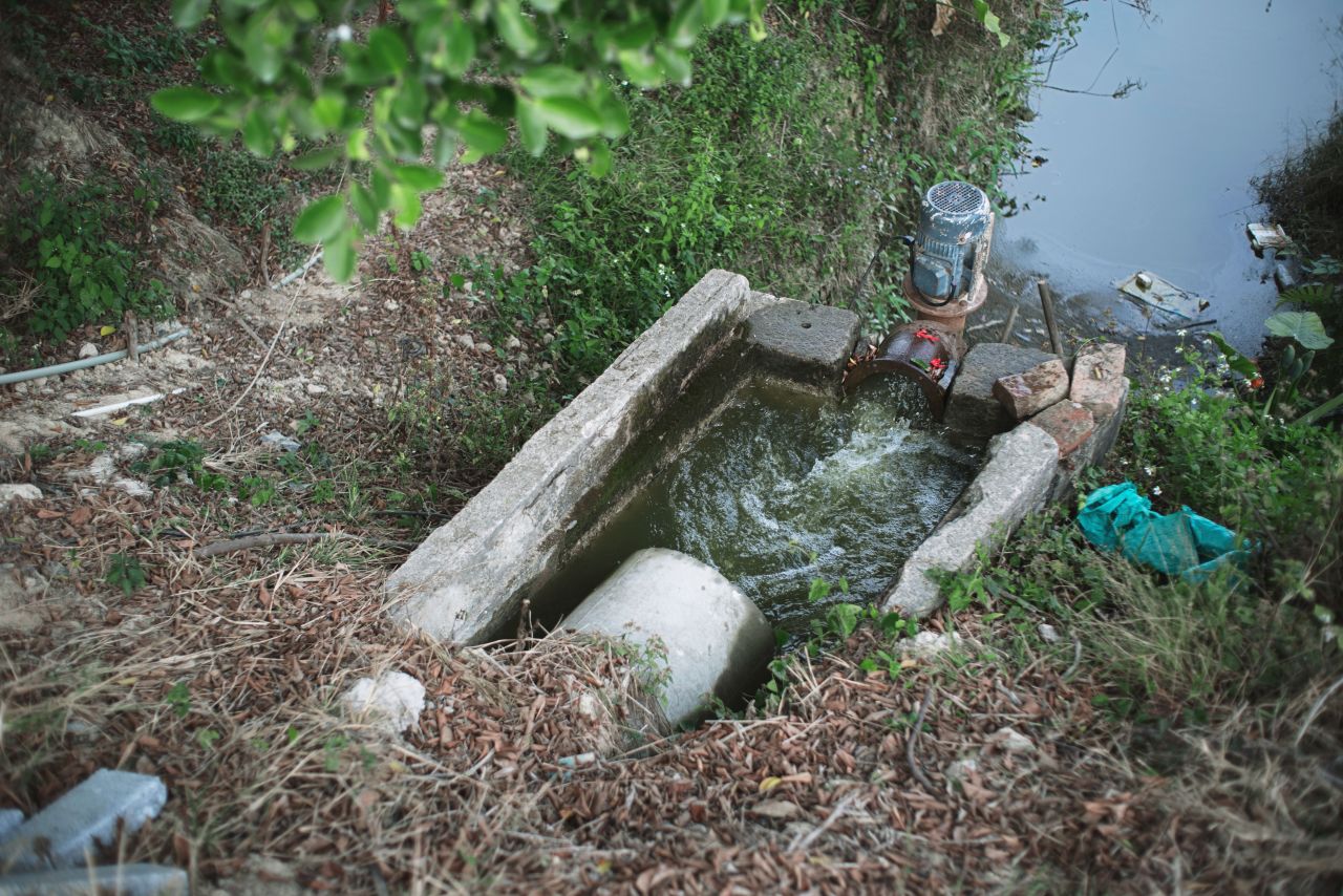 在遥远的乡村上 抽水机 船 乡村 农村 开平