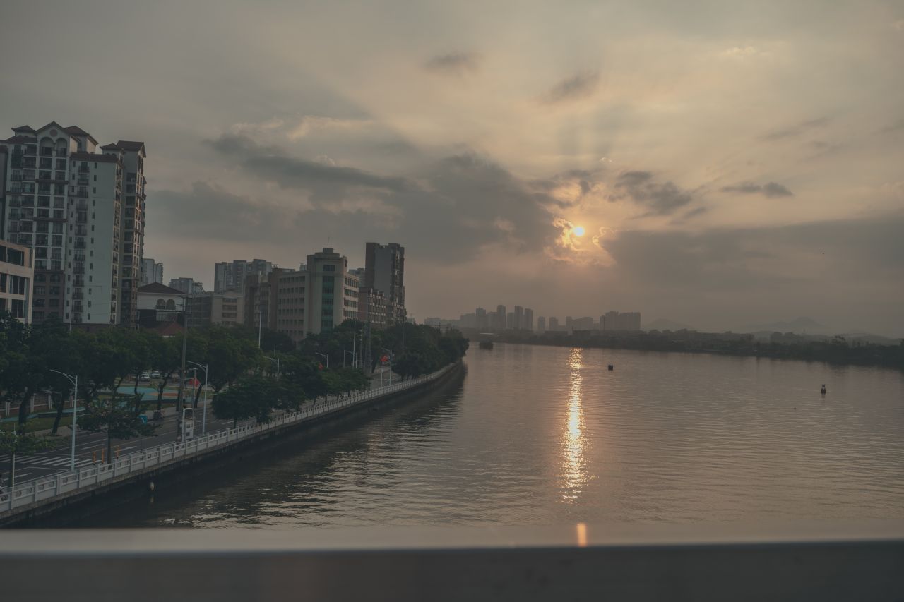 晨曦的初祥 晨曦的初祥