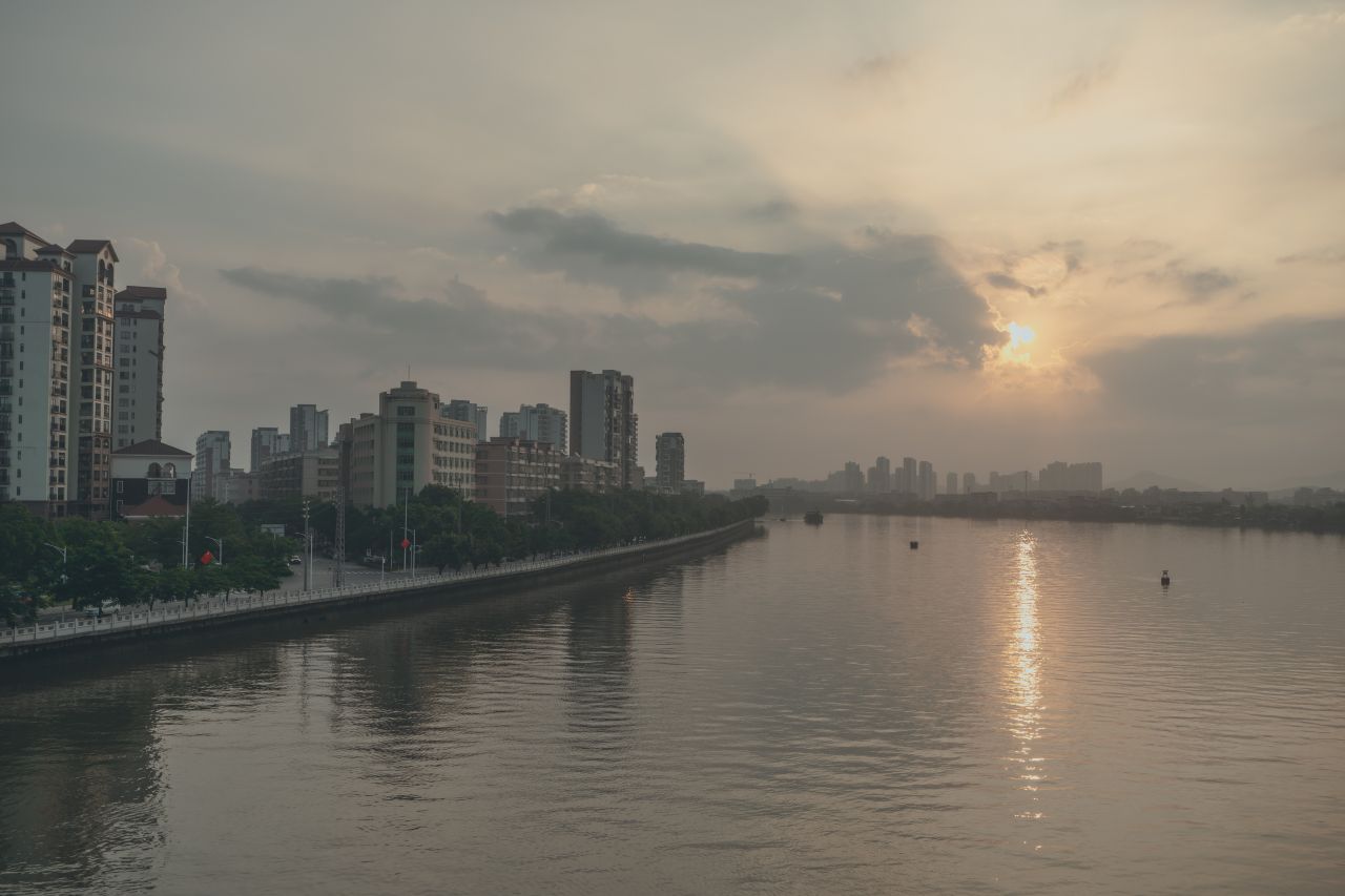 晨曦的初祥 晨曦的初祥