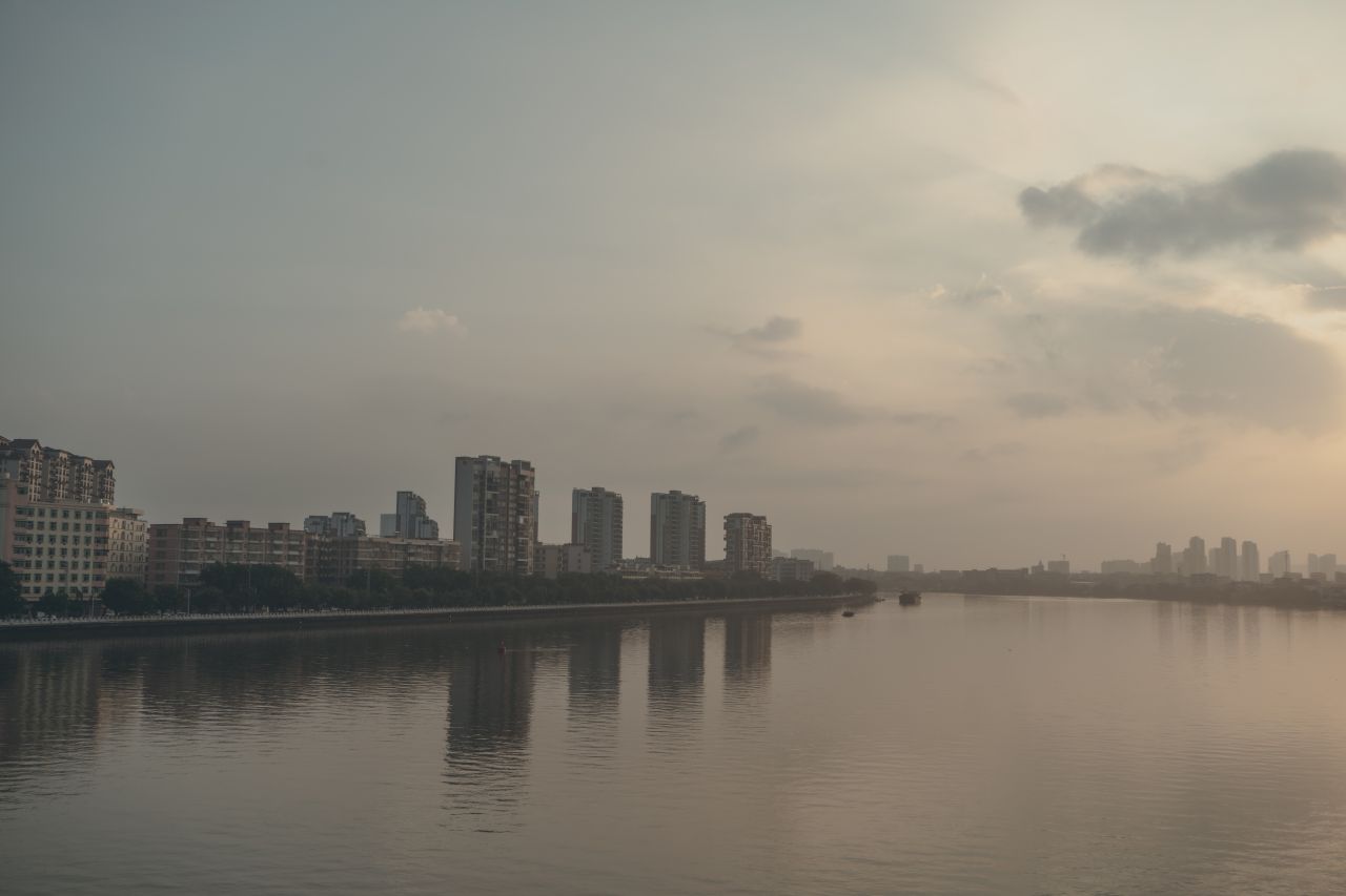 晨曦的初祥 晨曦的初祥