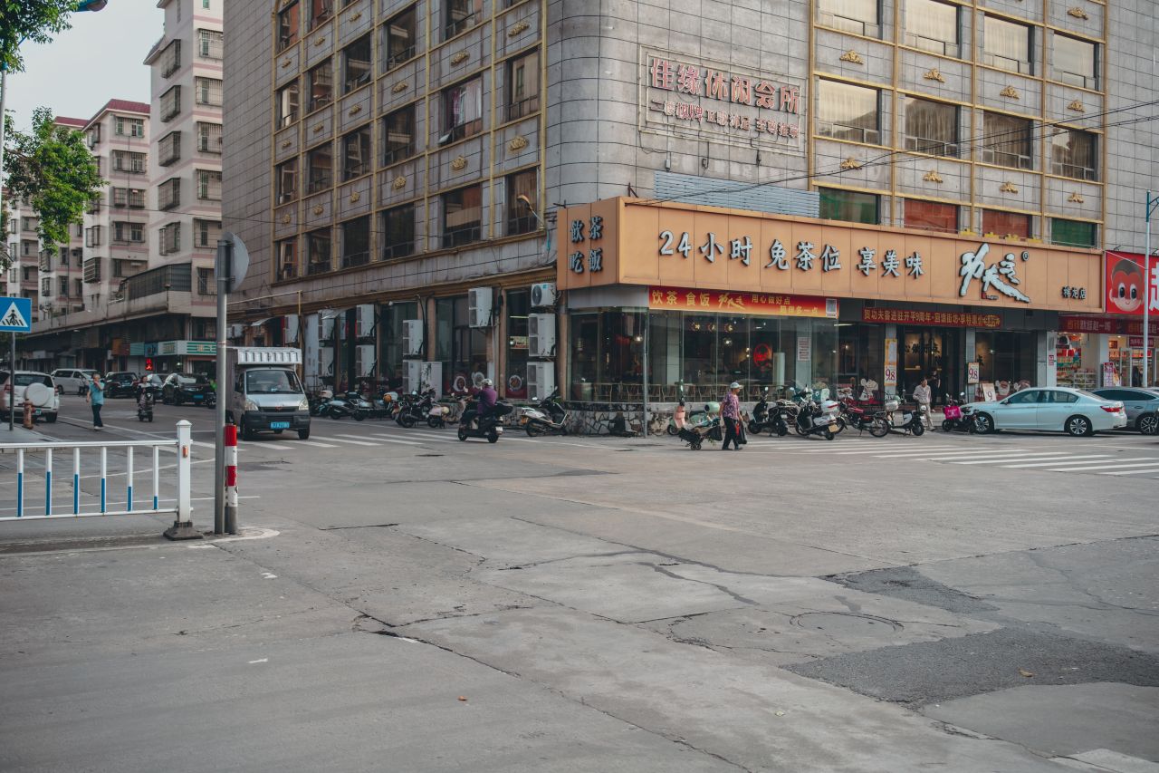 应接不暇的附带 应接不暇的附带