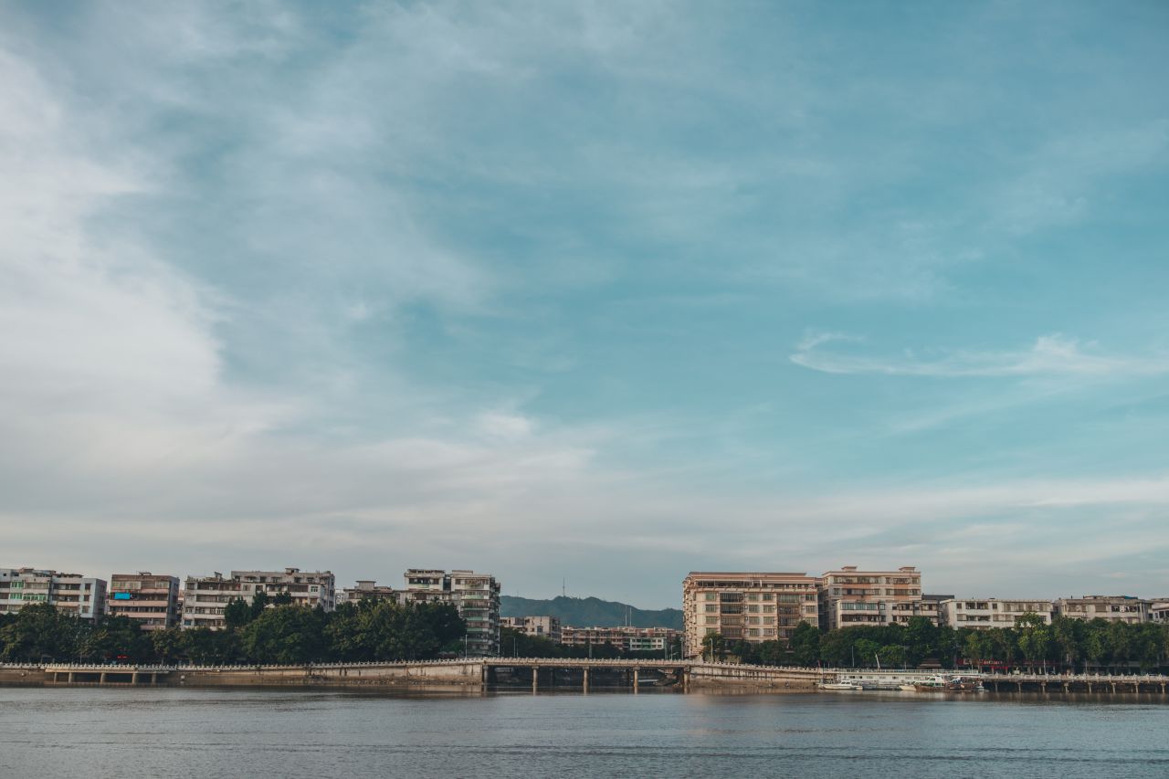 应接不暇的附带 应接不暇的附带