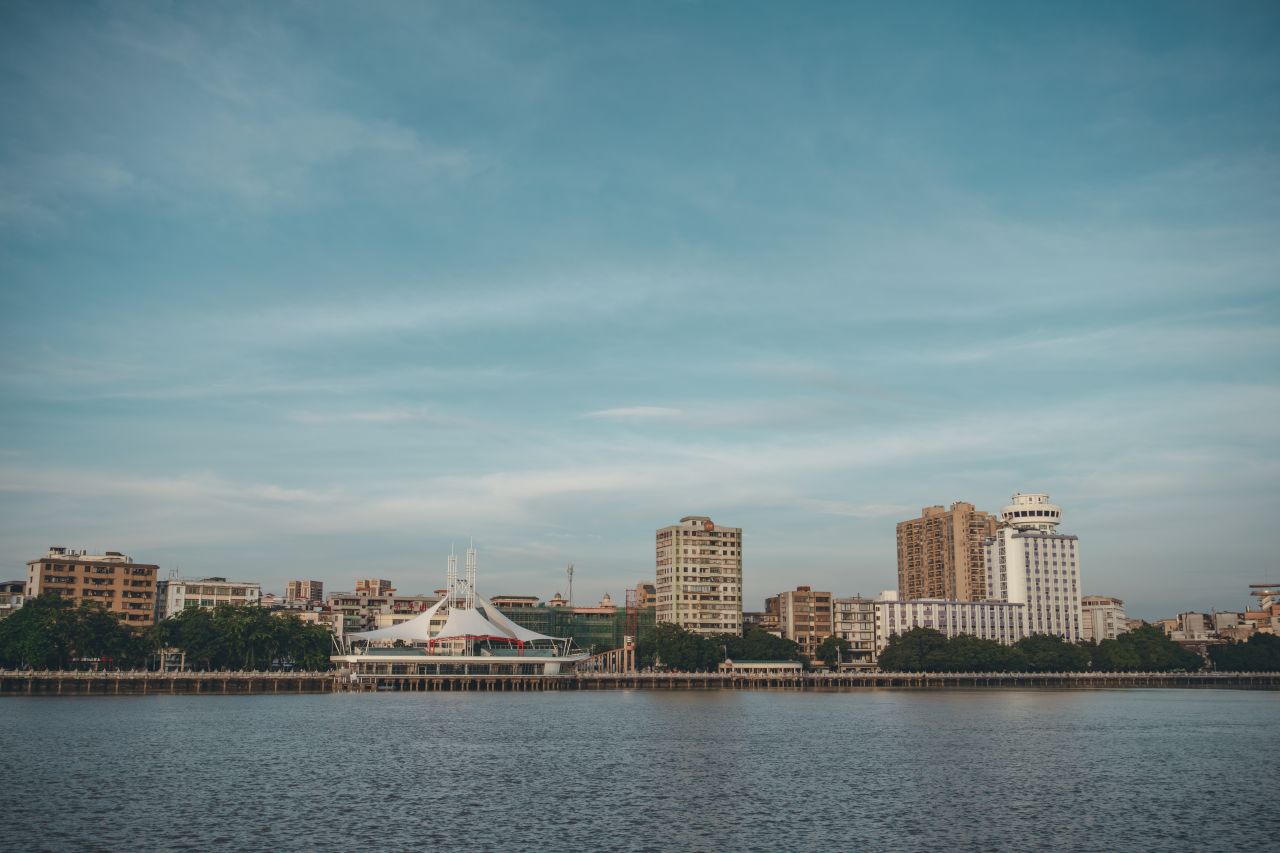 应接不暇的附带 应接不暇的附带