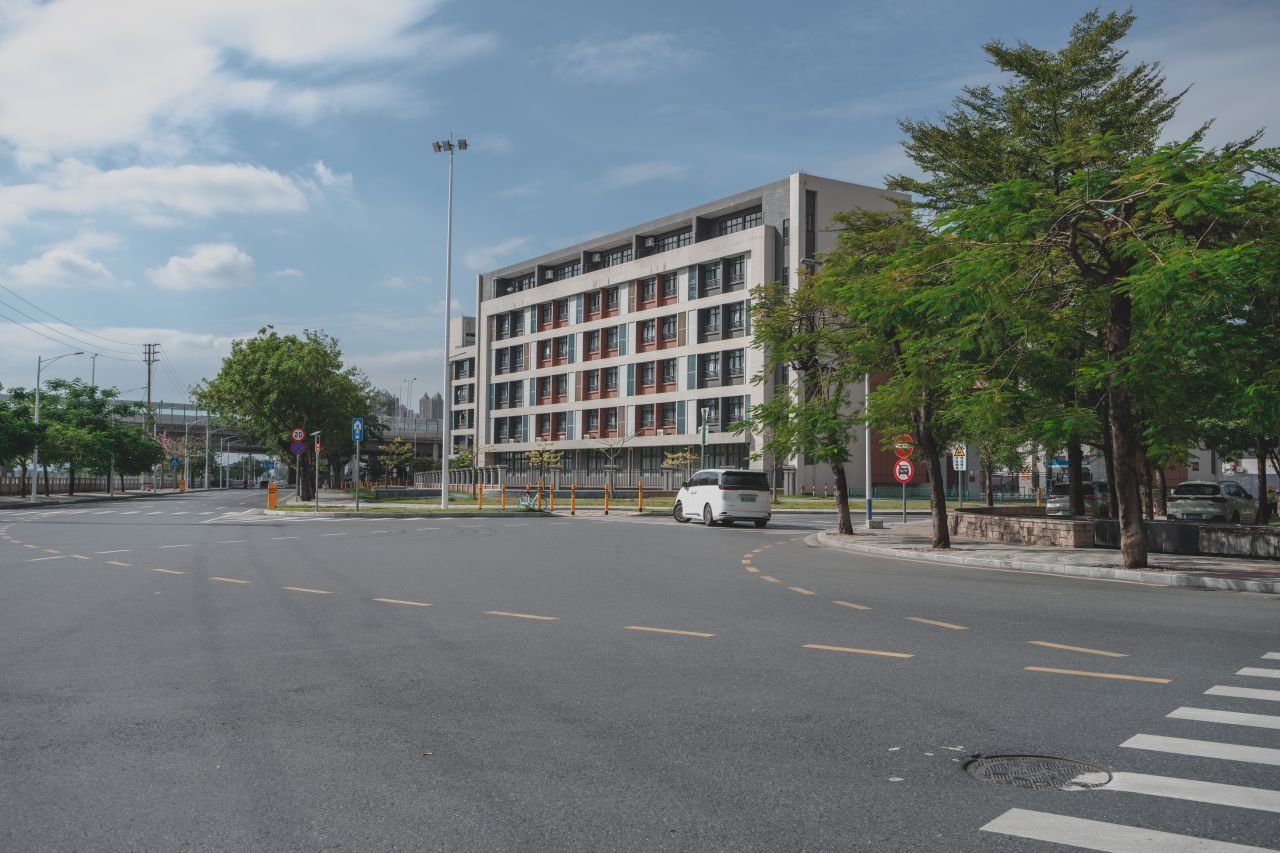 三埠大桥的沿岸风光 三埠大桥的沿岸风光