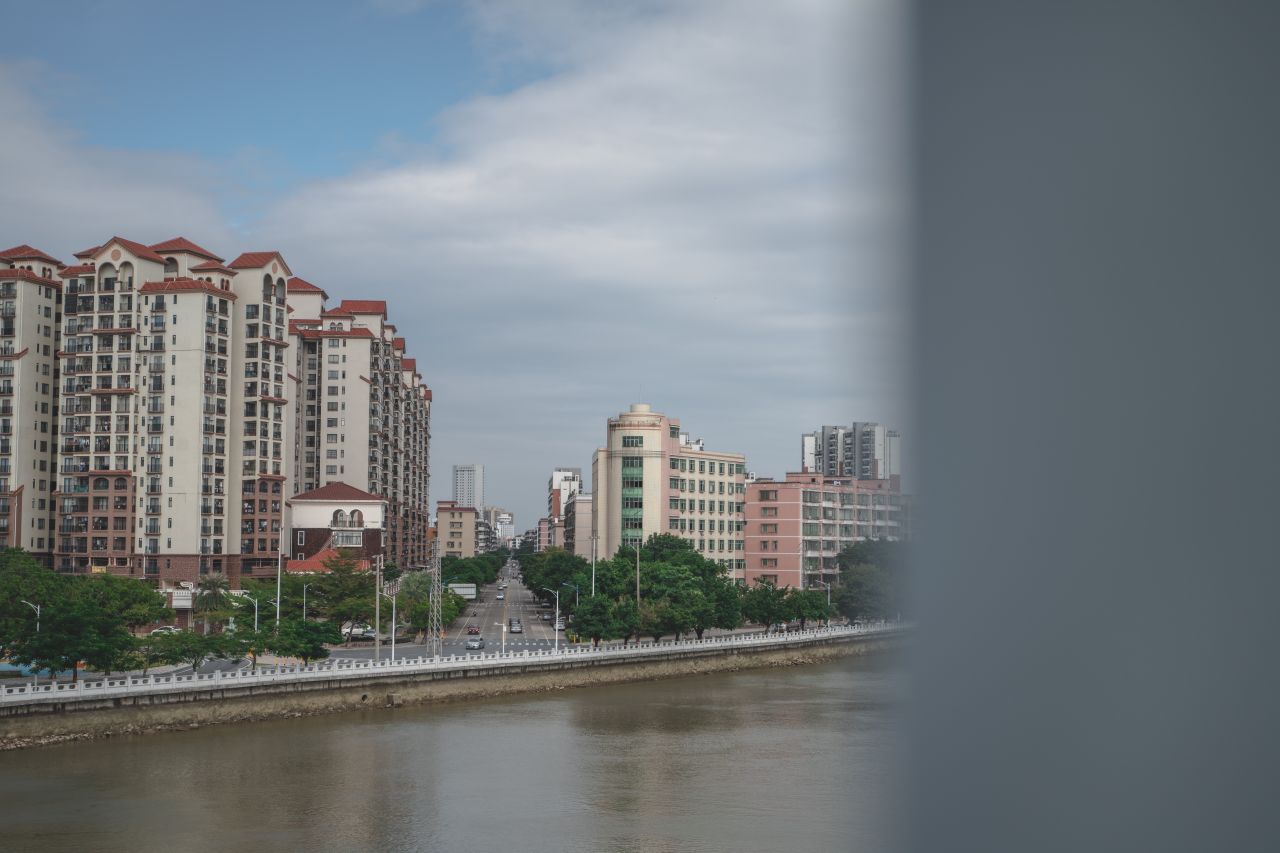 三埠大桥的沿岸风光 三埠大桥的沿岸风光