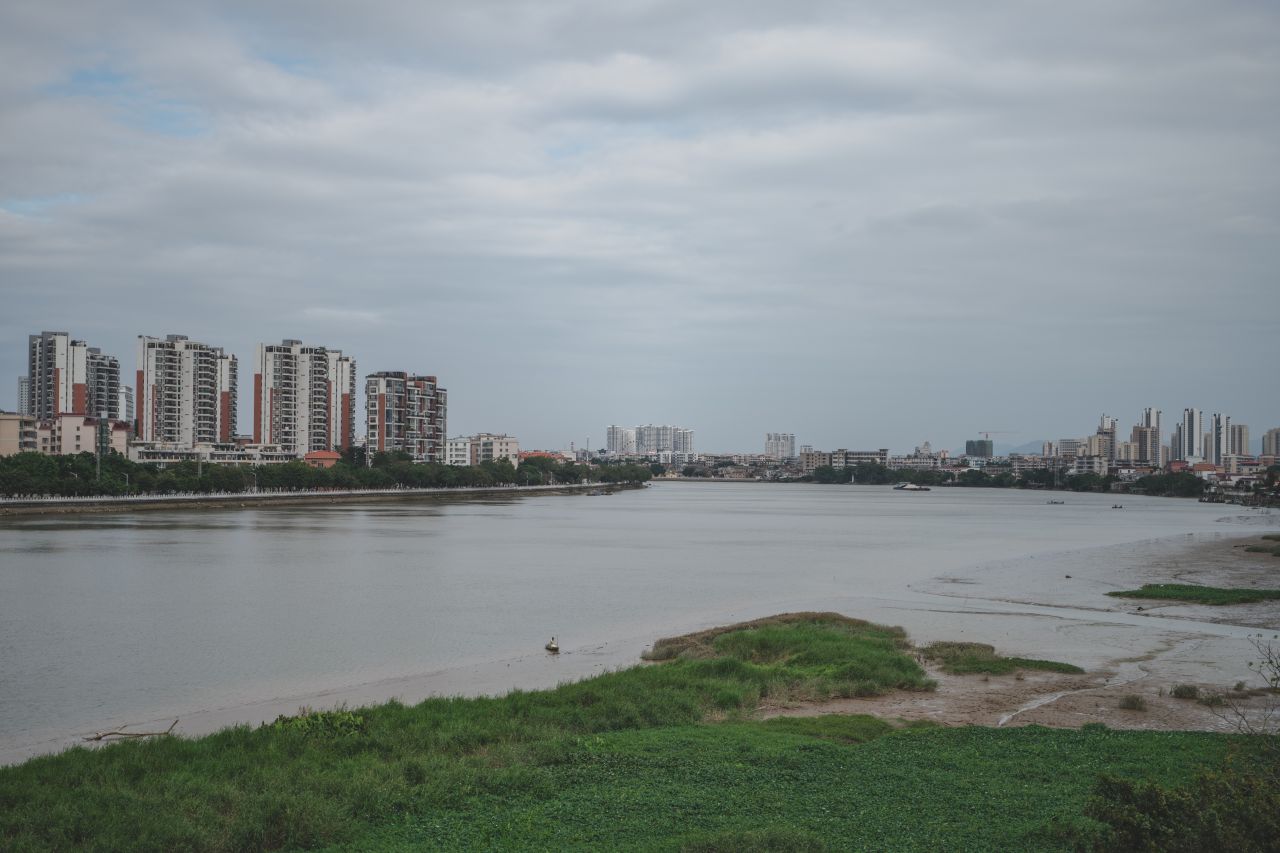 三埠大桥的沿岸风光 三埠大桥的沿岸风光