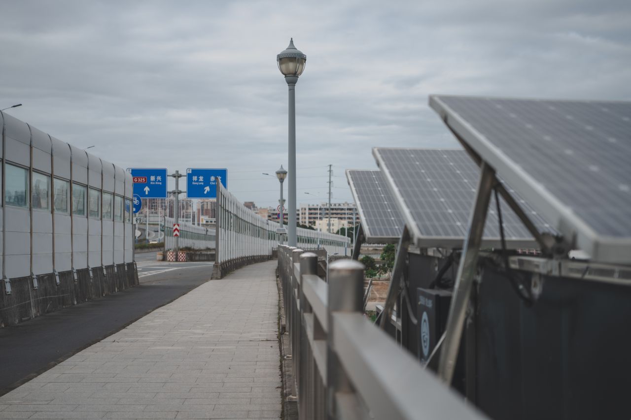 三埠大桥的沿岸风光 三埠大桥的沿岸风光