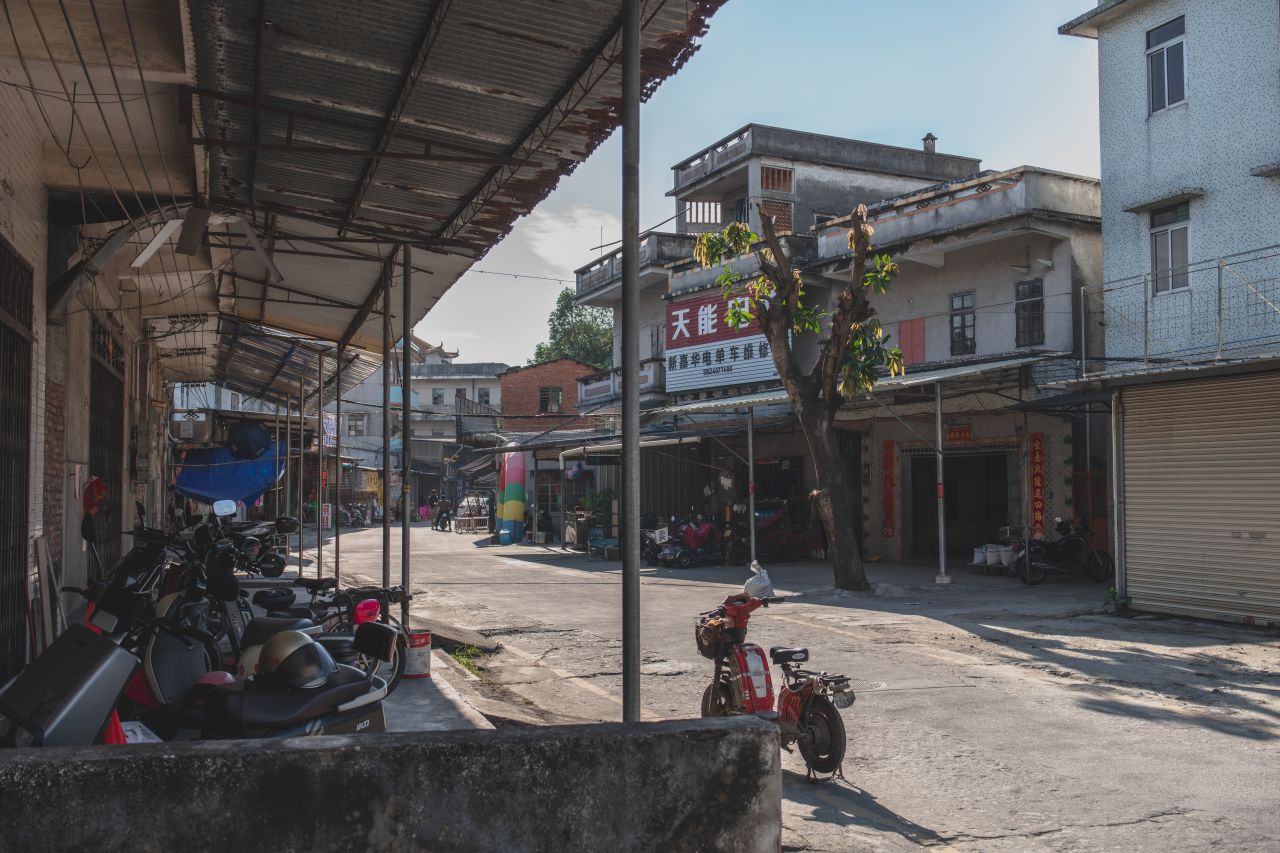 突如其来的楼冈七中 突如其来的楼冈七中