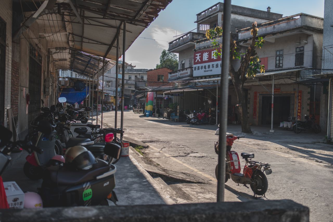 突如其来的楼冈七中 突如其来的楼冈七中