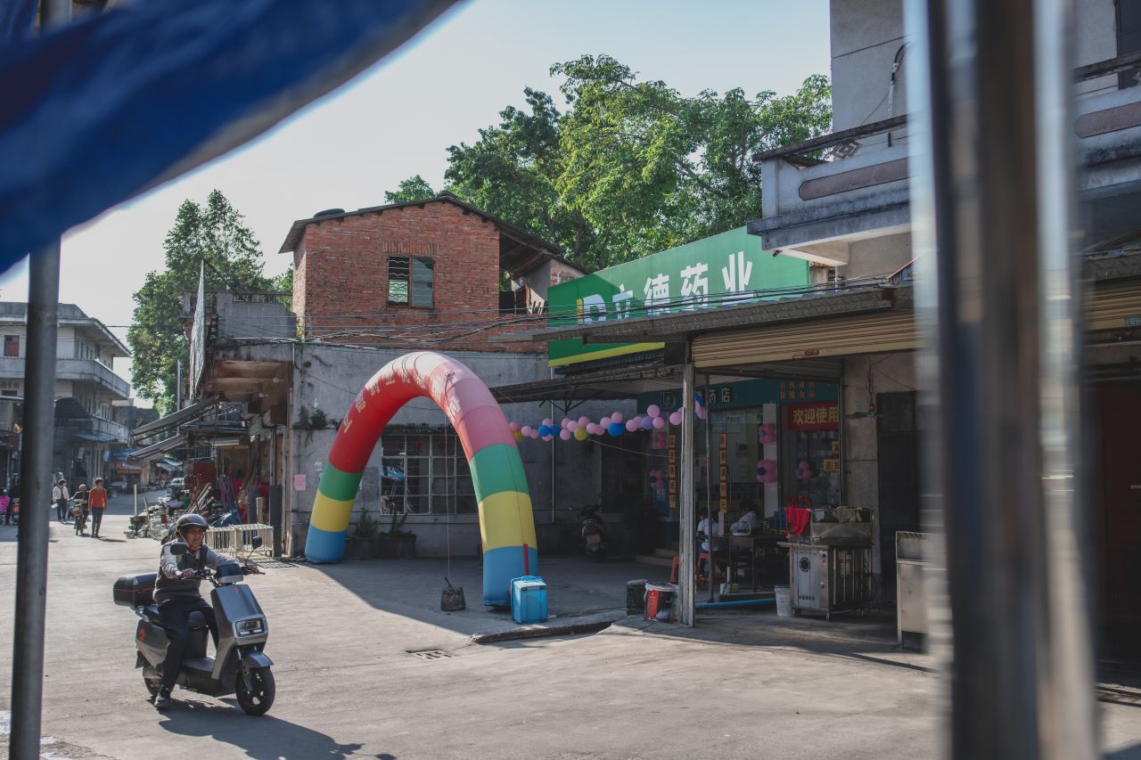 突如其来的楼冈七中 突如其来的楼冈七中