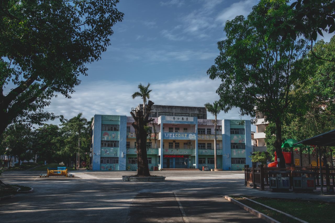 突如其来的楼冈七中 突如其来的楼冈七中