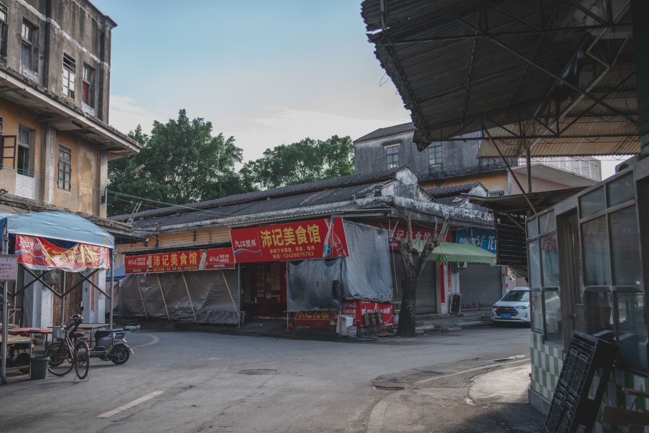 突如其来的楼冈七中 突如其来的楼冈七中
