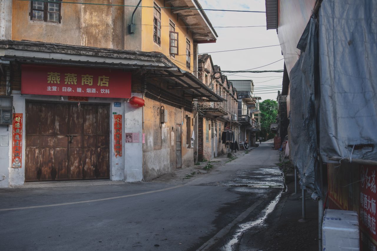 突如其来的楼冈七中 突如其来的楼冈七中