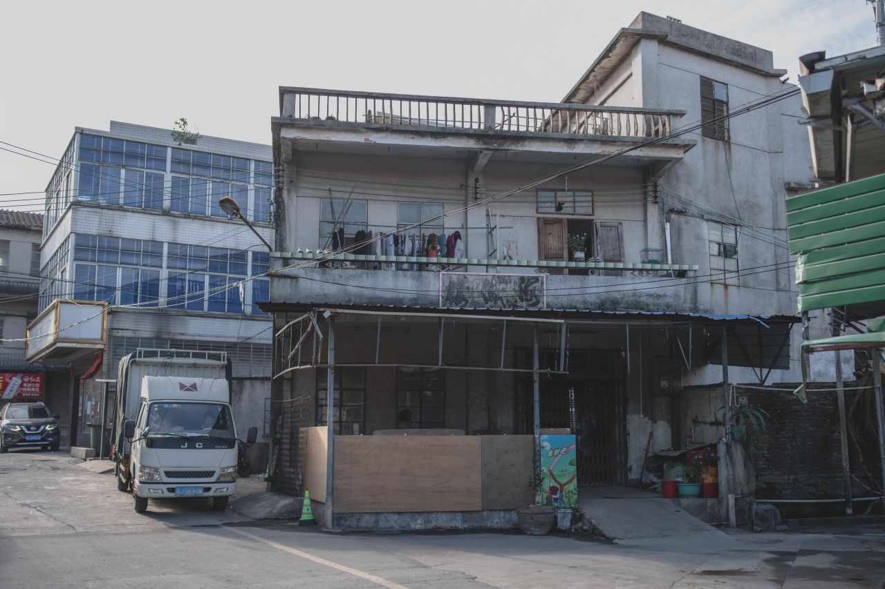 突如其来的楼冈七中 突如其来的楼冈七中