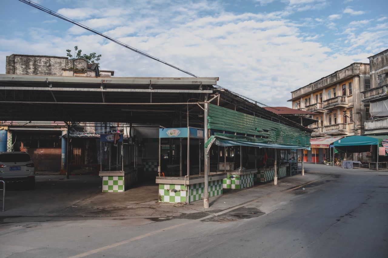 突如其来的楼冈七中 突如其来的楼冈七中