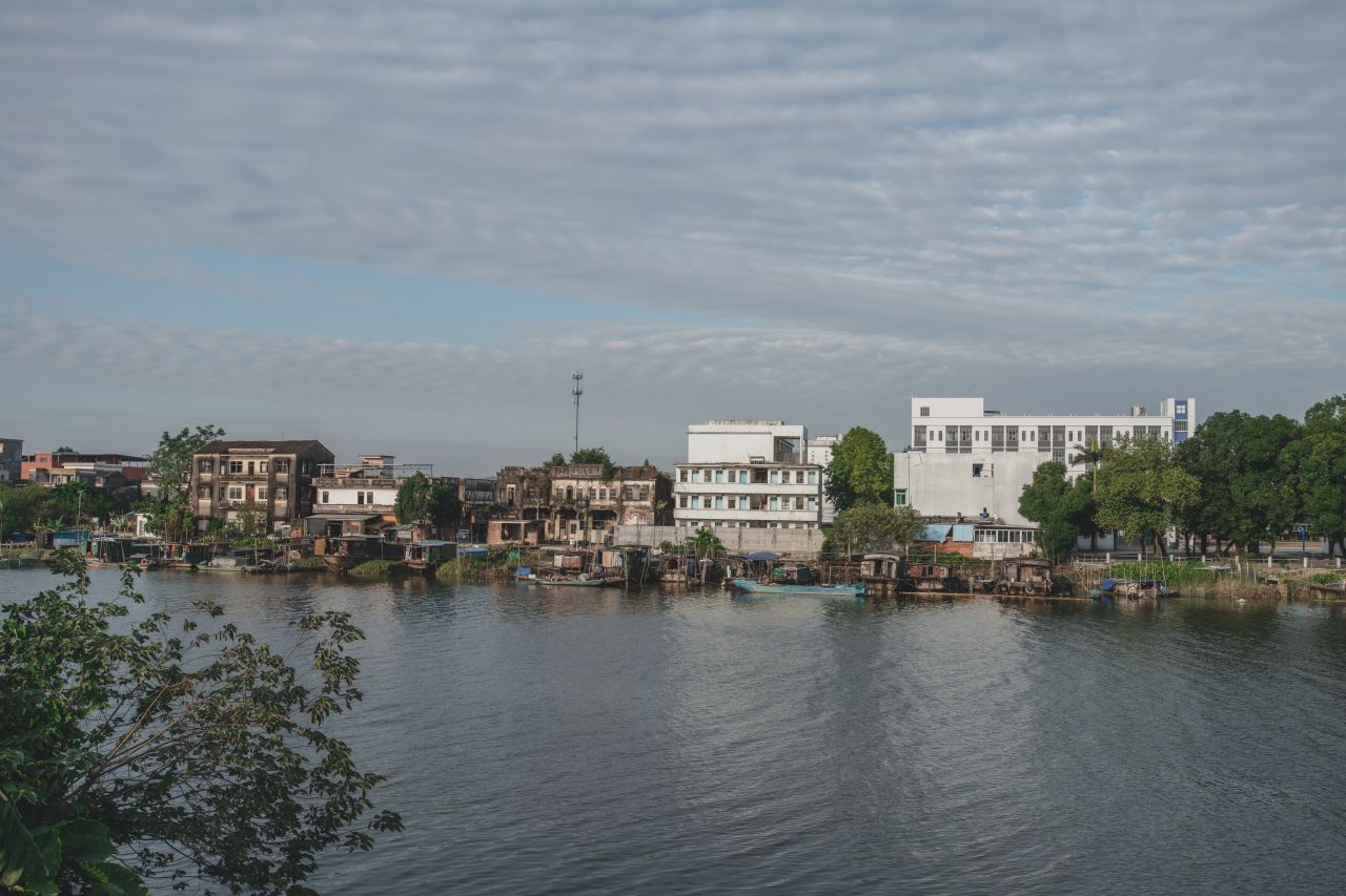 突如其来的楼冈七中 突如其来的楼冈七中