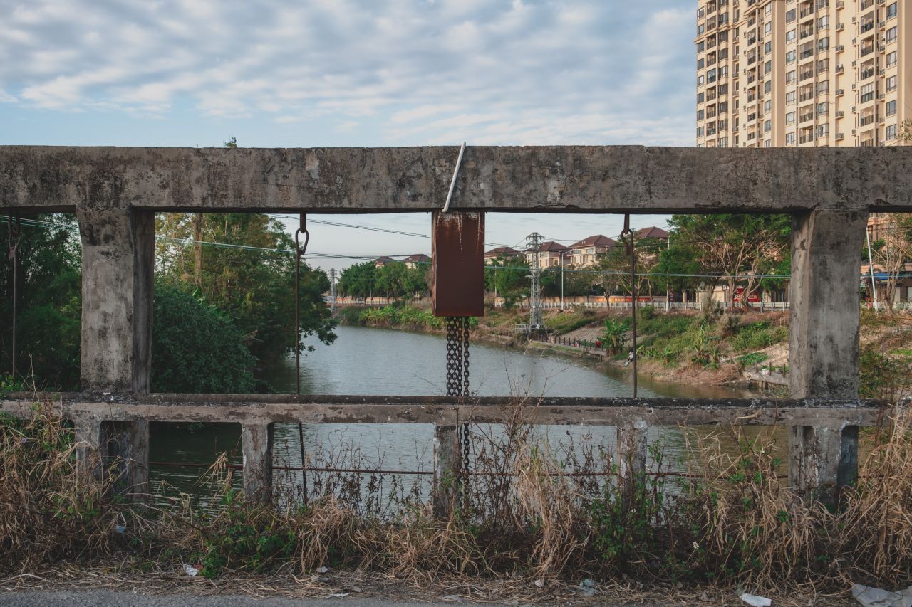 突如其来的楼冈七中 突如其来的楼冈七中