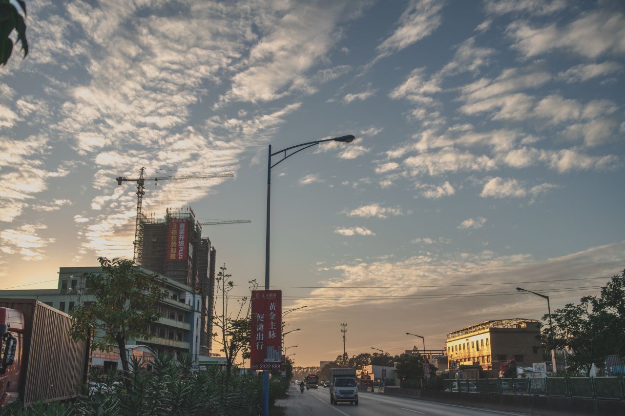 突如其来的楼冈七中 突如其来的楼冈七中